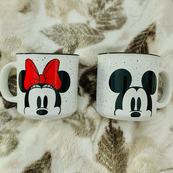 “Mickey & Minnie” Mug Set - Picture 2 of 3